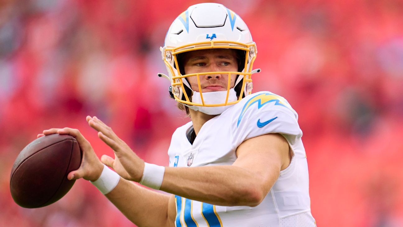 Los Angeles Chargers QB Justin Herbert (ribs) expected to decide on ...