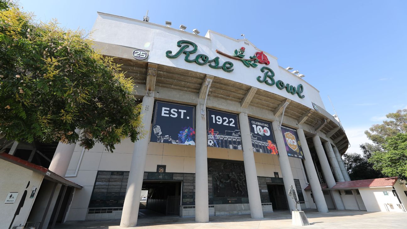 LAFC-LA Galaxy El Tráfico to simmer Rose Bowl - Coliseum