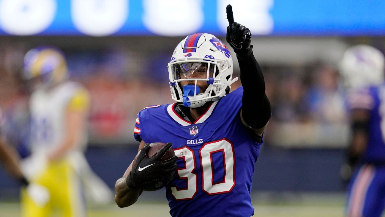 Bills' Micah Hyde dealing with back injury, status uncertain for