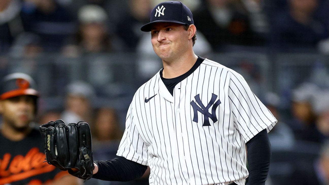 Zack Britton reacts to Yankees exercising club option