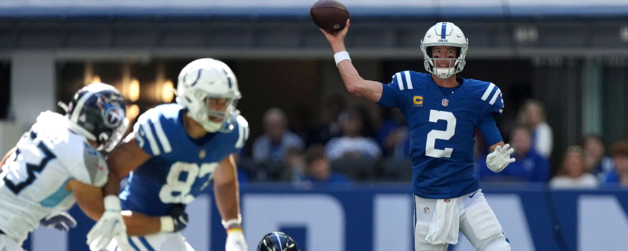 Indianapolis Colts guard Danny Pinter (63) is seen before an NFL football  game against the Dallas Cowboys, Sunday, Dec. 4, 2022, in Arlington, Texas.  Dallas won 54-19. (AP Photo/Brandon Wade Stock Photo - Alamy