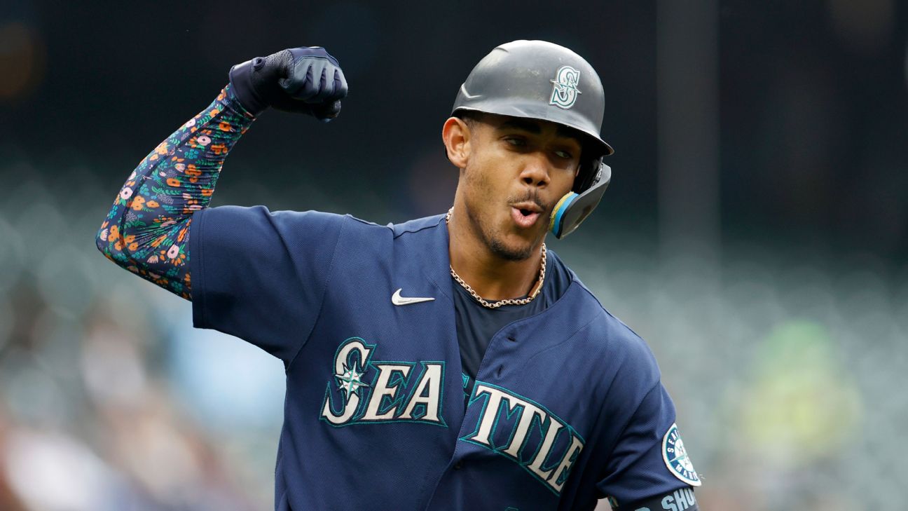 More honors for Julio Rodríguez: Mariners rookie is AL Player of