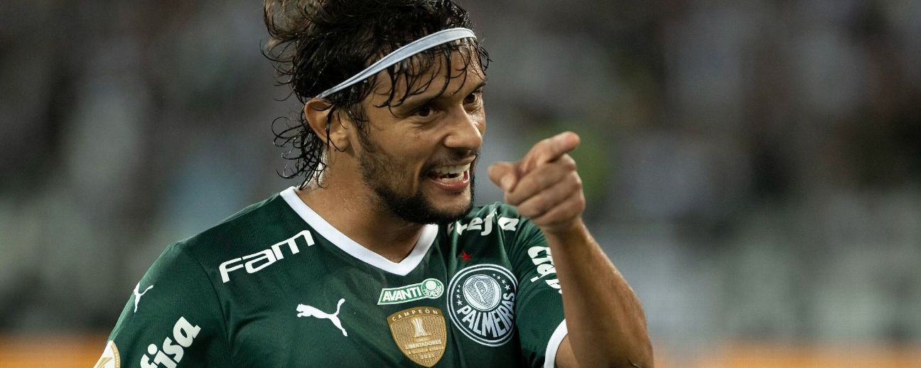 Futuro time de Scarpa demite cartola que gastou mais de 870 milhões e deixou clube na vice-lanterna da Premier League