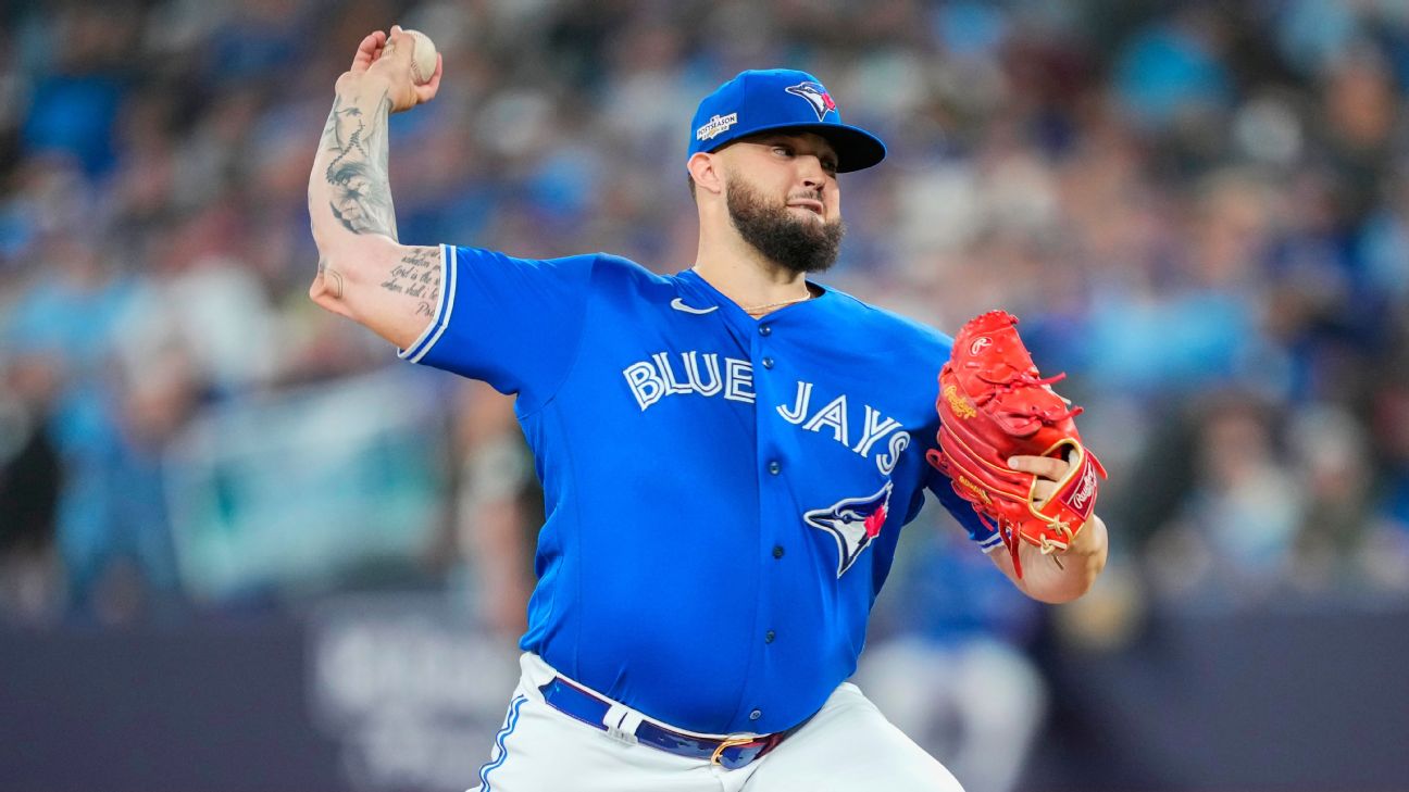 Blue Jays agree to terms with all pre-arbitration players