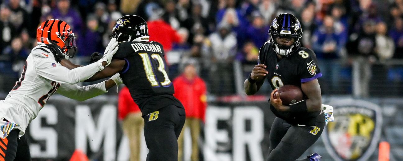 Ravens' Lamar Jackson avoids sack, completes pass tipped by Mark Andrews to Devin  Duvernay - ESPN