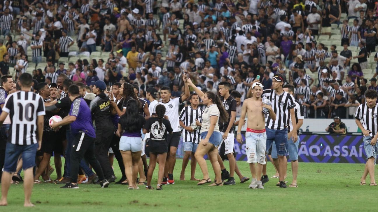 Funcionário do Ceará joga sal grosso na Arena Castelão antes de jogo com  Cuiabá - Jogada - Diário do Nordeste