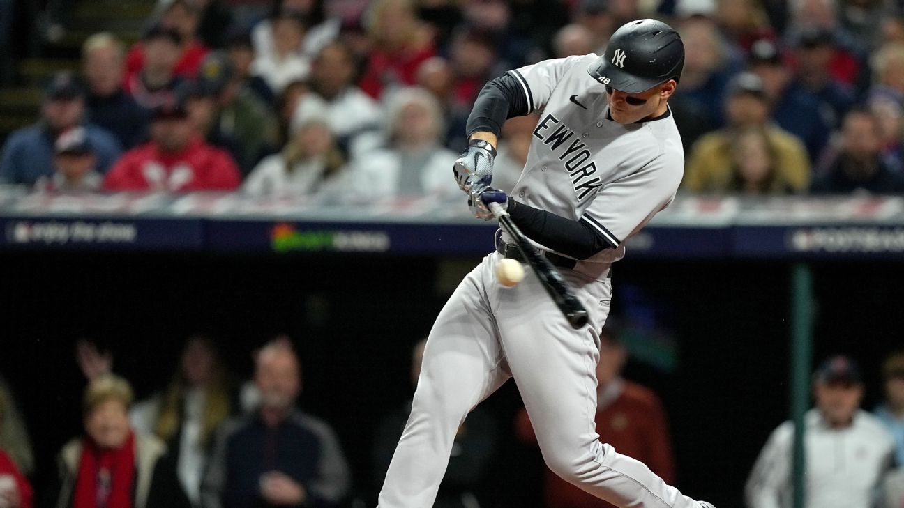 MLB Division Series Sunday: Yankees stave off elimination - ABC7 New York