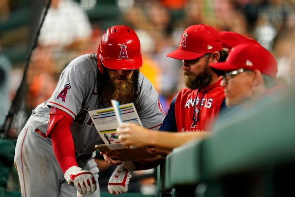 Angels hitting coaches Reed, Mallee won't return
