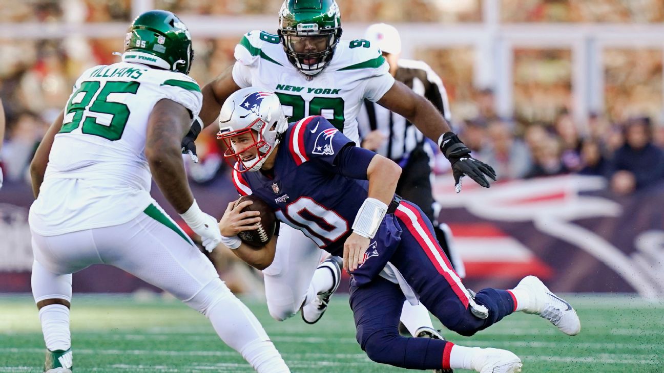 New England Patriots vs. New York Jets: 5 Most Memorable Moments in the  Rivalry 