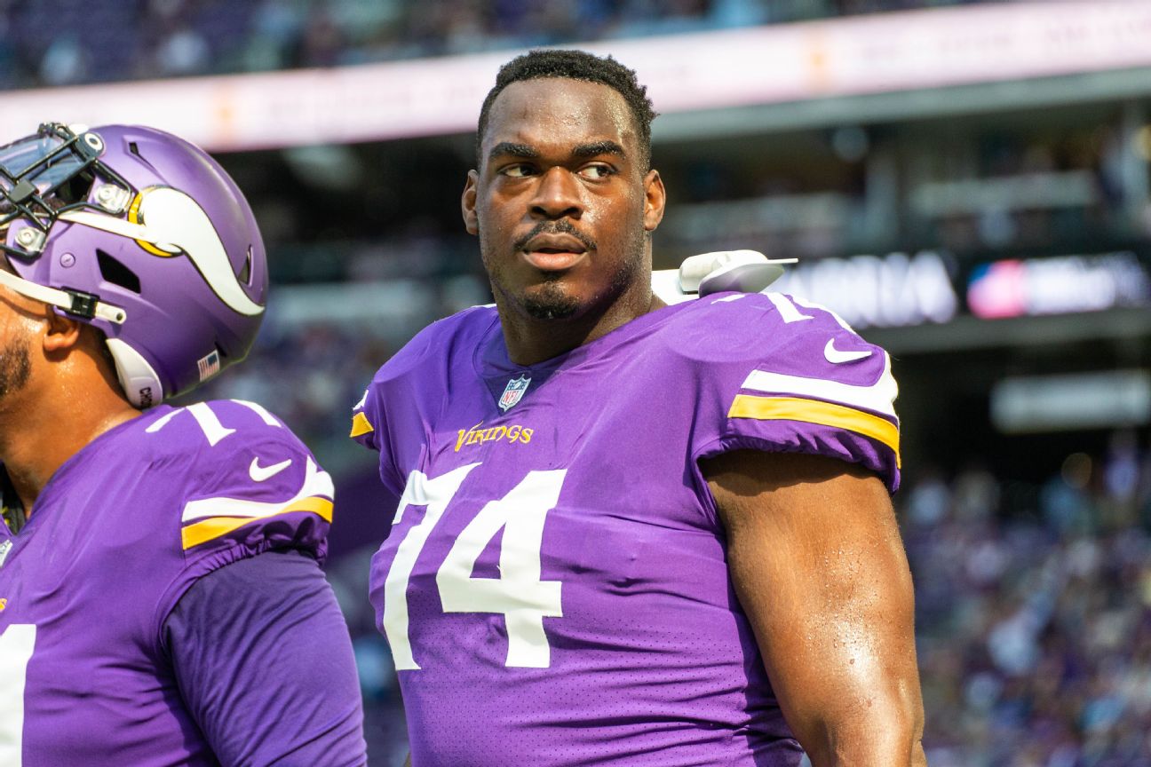 Vikings agree to terms with depth offensive lineman Oli Udoh