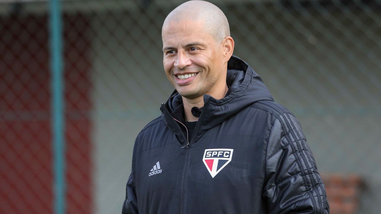 Treinado por Alex, São Paulo se classifica para semifinal do Campeonato  Paulista Sub-20