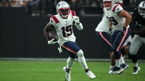 Patriots' WR Nelson Agholor,  OT Isaiah Wynn react to trade buzz