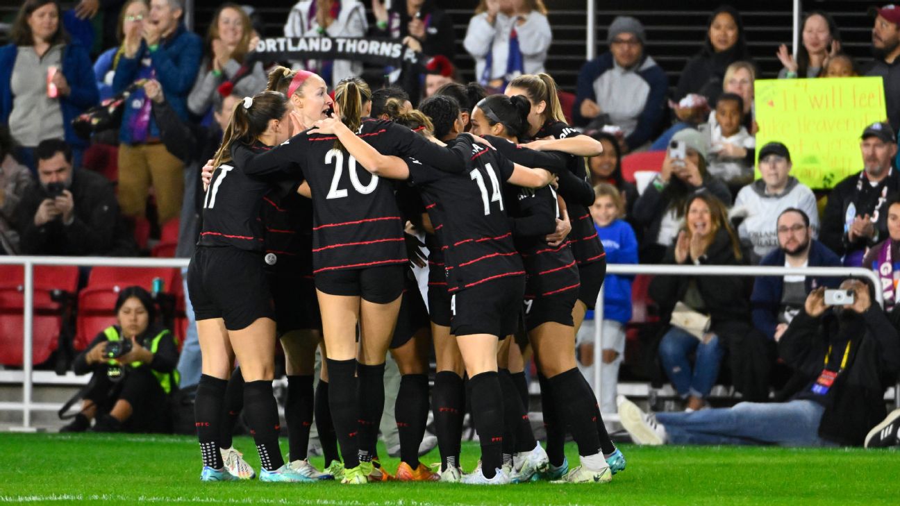 MVP Smith scores as Thorns win 3rd NWSL title