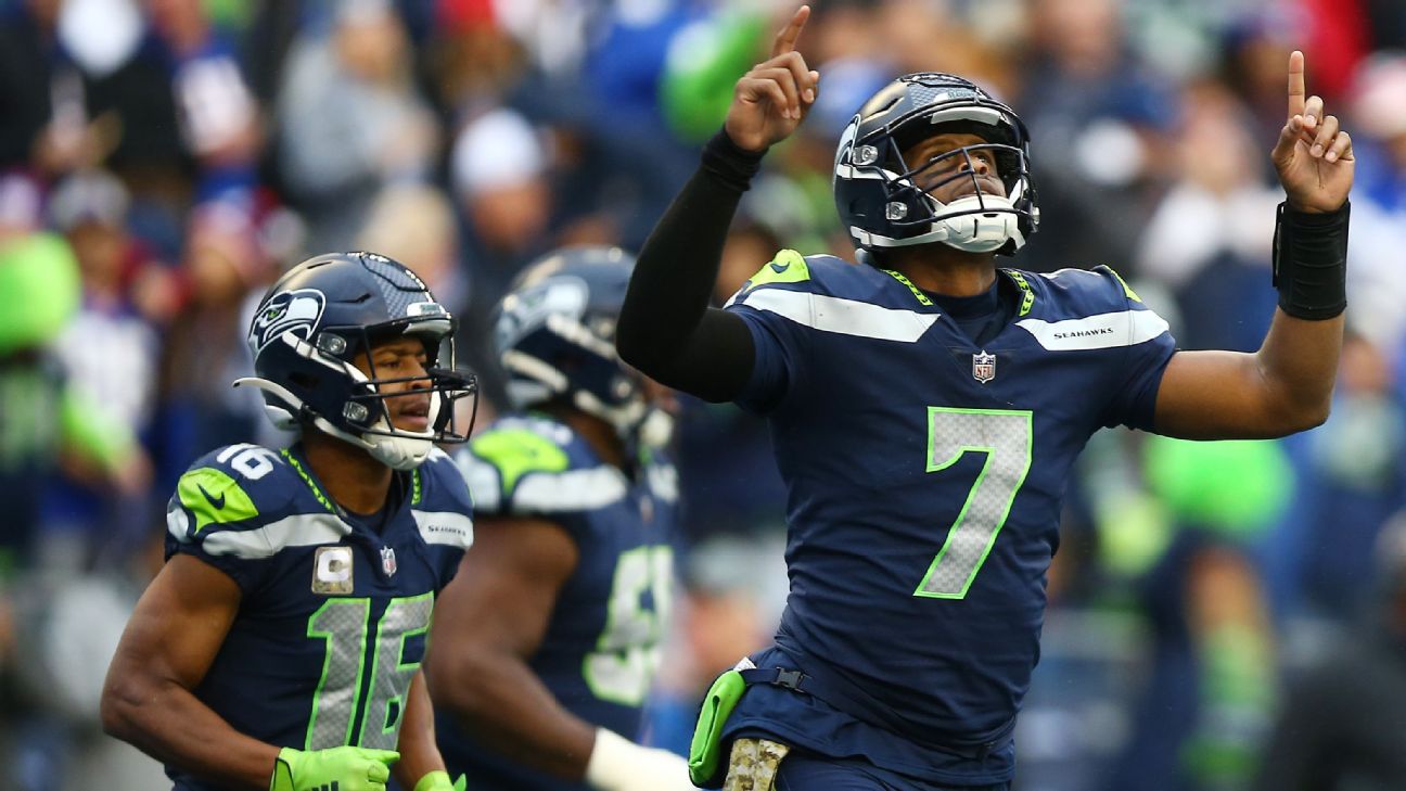 Seahawks' Geno Smith dedicates victory over Giants to GM and head coach who  were fired for starting him 