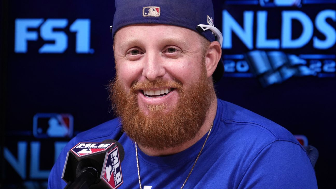 Justin Turner wins prestigious Roberto Clemente Award - ESPN