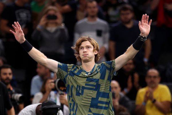 Djokovic, Rublev on to 3rd round at Paris Masters