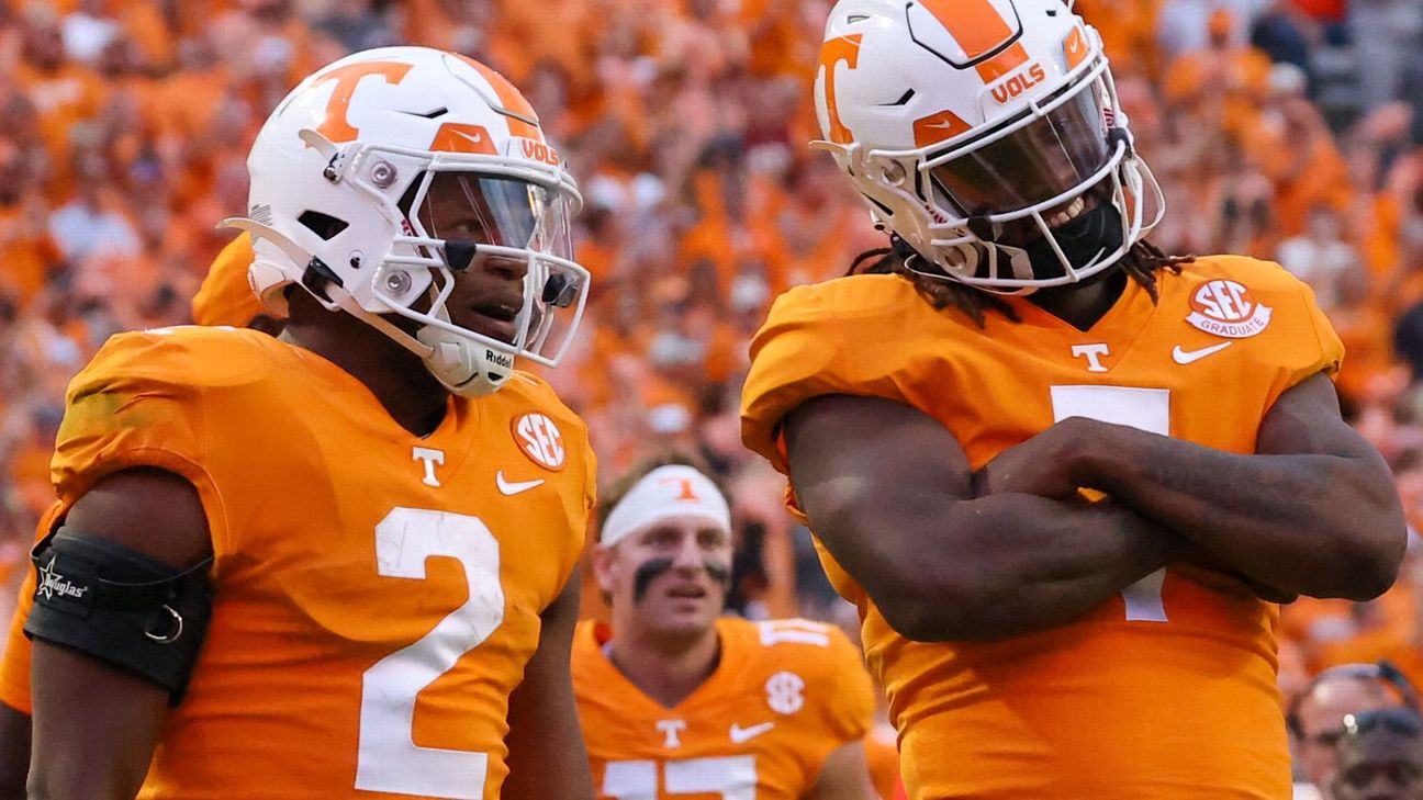 College Football Playoff: Updated 2022 title odds after first rankings