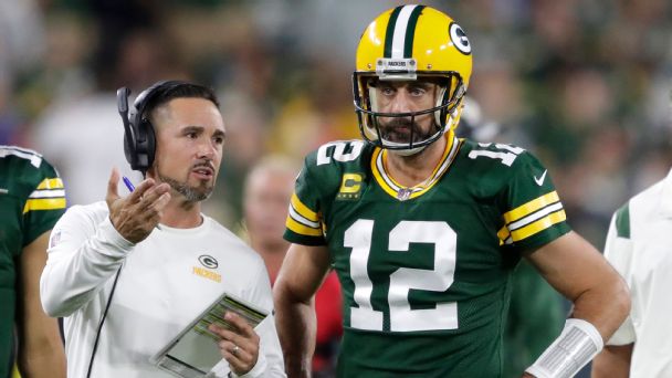 What does Packers' trade deadline silence say about their plans for 2022?