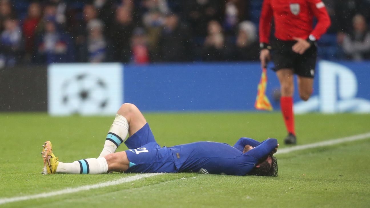Chelsea's Potter: Chilwell injury 'doesn't look positive'