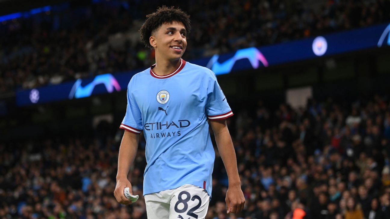 Manchester City on X: Rico Lewis, fazendo história! ⚡️ Jogador mais jovem  de sempre na #UCL a marcar na sua primeira partida 👊 #MCFCPortugues   / X