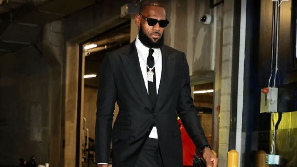 LeBron James' Takeoff tribute tops NBA fashion in November - ABC7