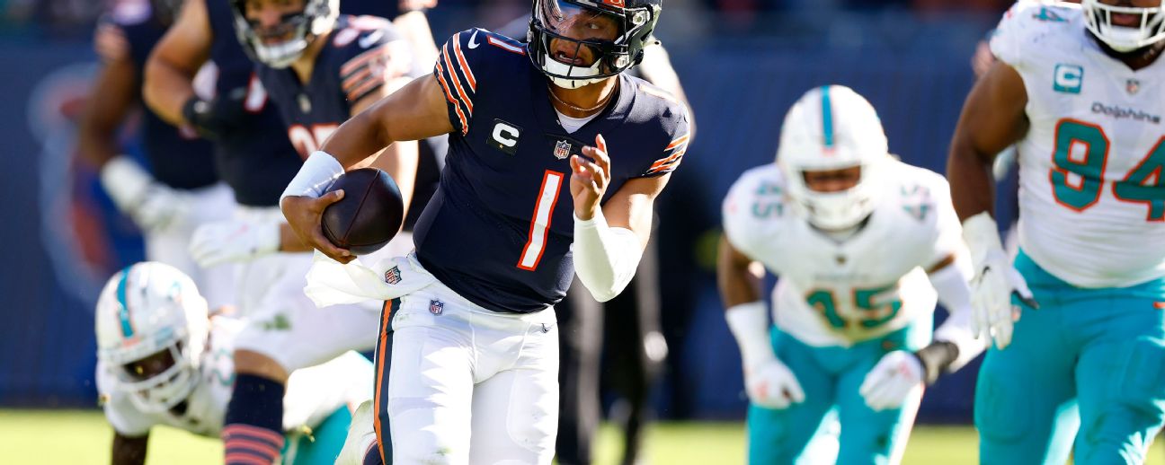 Bears Darnell Mooney reaches 1,000 receiving yards Yardage stats