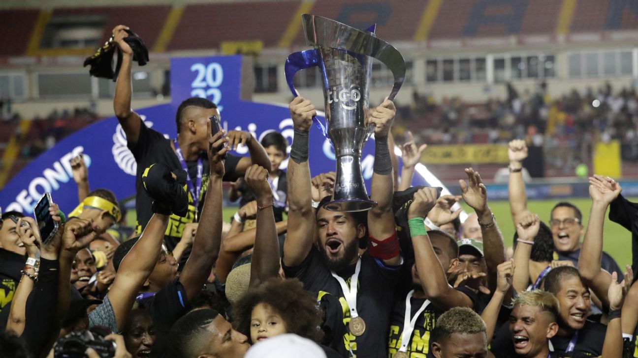 Independiente de La Chorrera es nuevo monarca del torneo Clausura 2022 del  fútbol panameño - ESPN