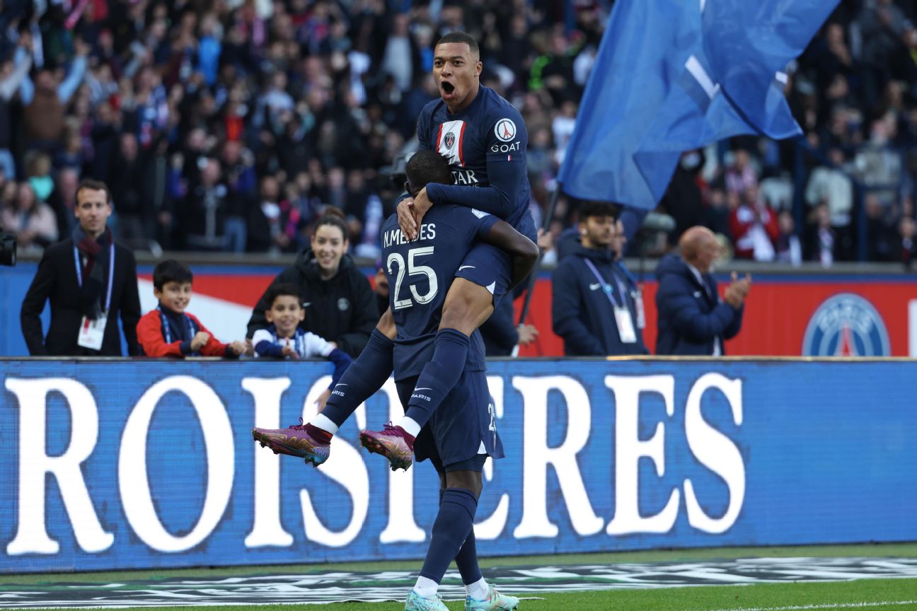 VIDEO: Renato Sanches' first training session with Paris Saint-Germain