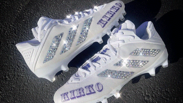 Iced out Kirk Cousins gets crystal-encrusted cleats, Patrick Peterson celebrates on plane
