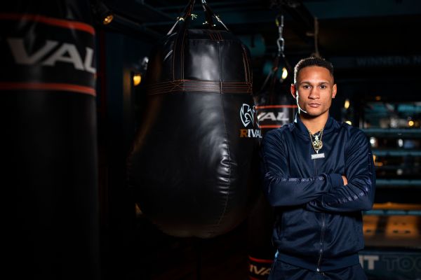 Prograis stops Zepeda by TKO, wins vacant title