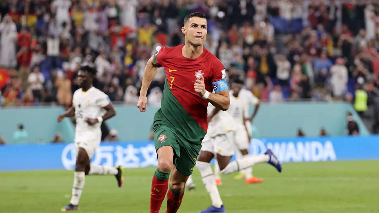 Cristiano Ronaldo menjadi orang pertama yang mencetak gol di 5 Piala Dunia