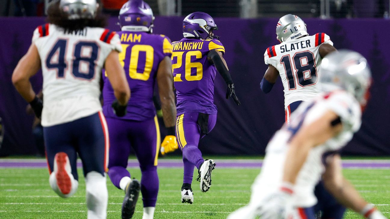 Vikings hold off Patriots, take commanding lead in NFC North - ESPN