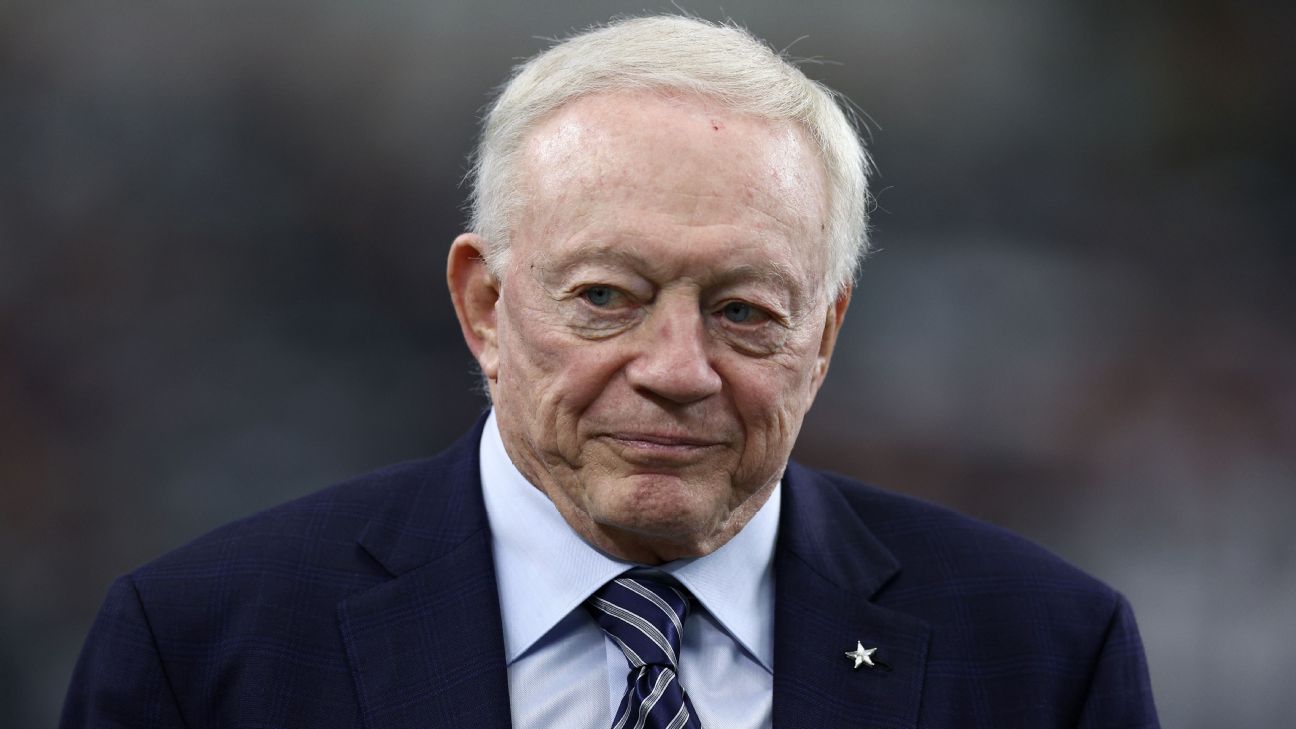 Jerry Jones fields questions about 1957 photo published in report