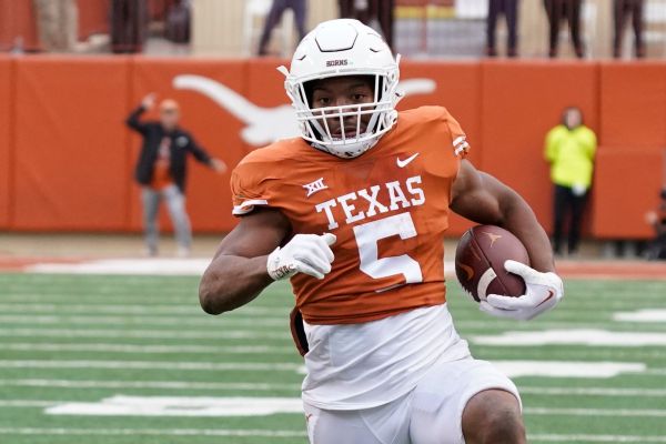 Texas star RB Robinson to enter draft, skip bowl