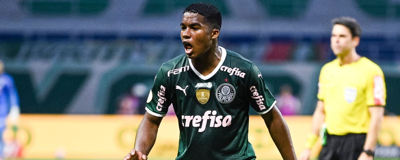 Sao Paulo, Brazil. 23rd Mar, 2022. SP - Sao Paulo - 03/23/2022 - PAULISTA  2022, PALMEIRAS X ITUANO - Rony, a Palmeiras player, celebrates his goal  with players from his team during