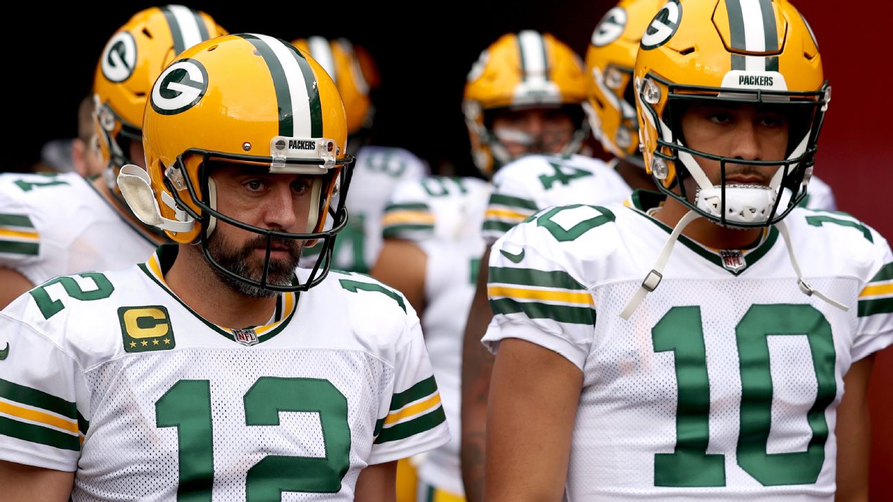 Despite sore thumb, Packers' Aaron Rodgers won't miss Sunday's