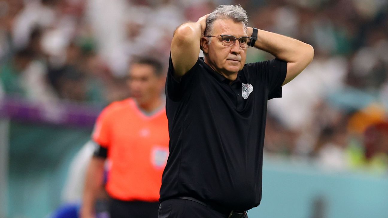 Mexico coach 'Tata' Martino out after WC exit