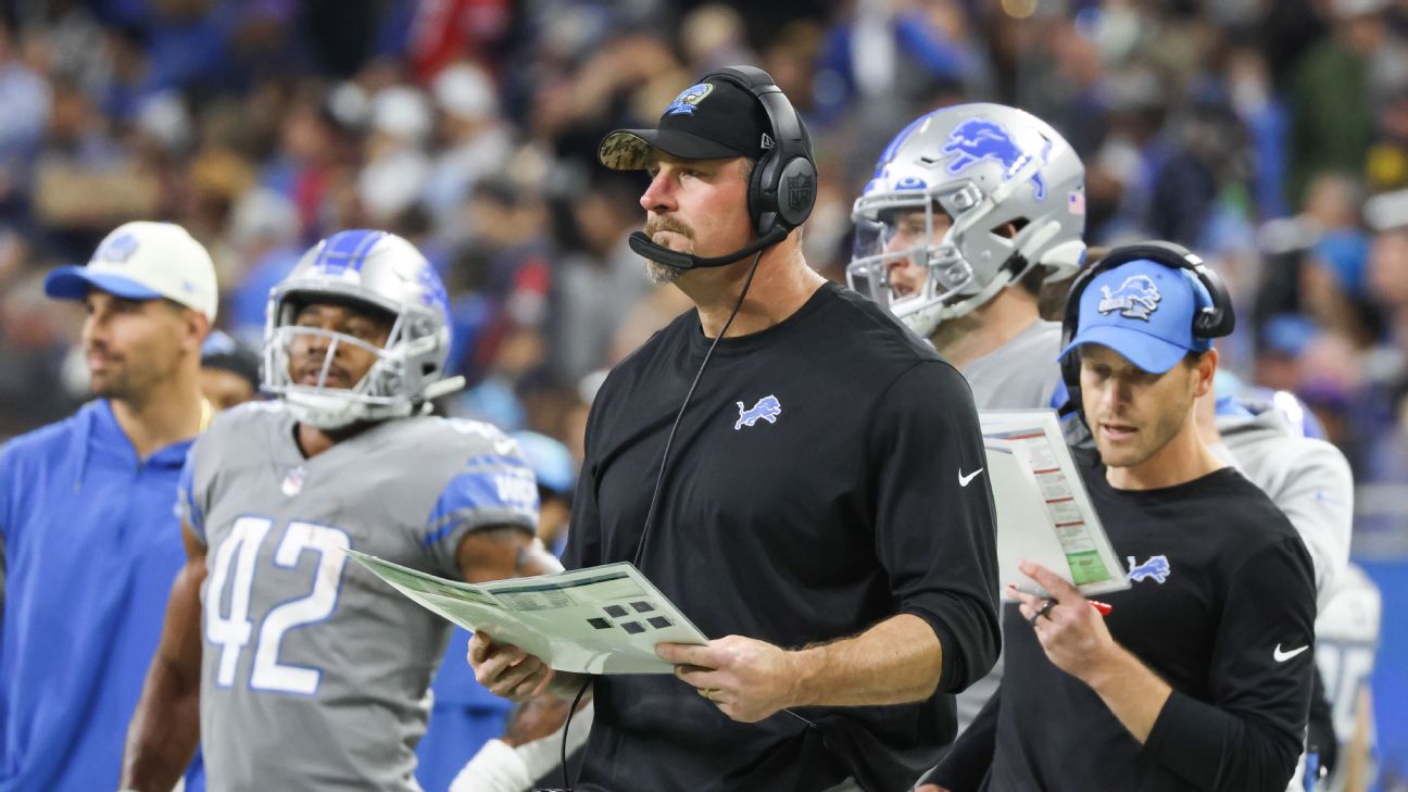 Electric atmosphere inside Ford Field for Bills-Browns game after