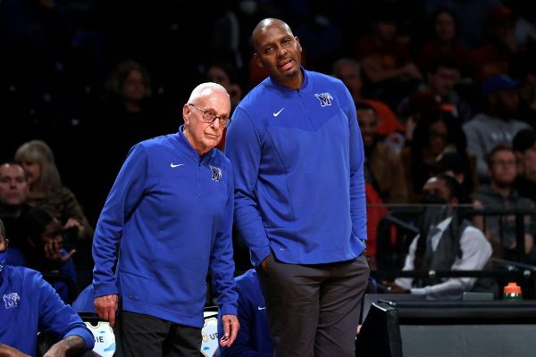 Larry Brown steps down at Memphis due to health concerns