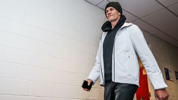 Tom Brady and Patrick Mahomes show out; more notable NFL Week 14 arrivals