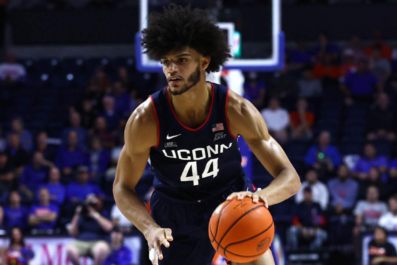 Jackson Jr. to stay in draft after UConn title run