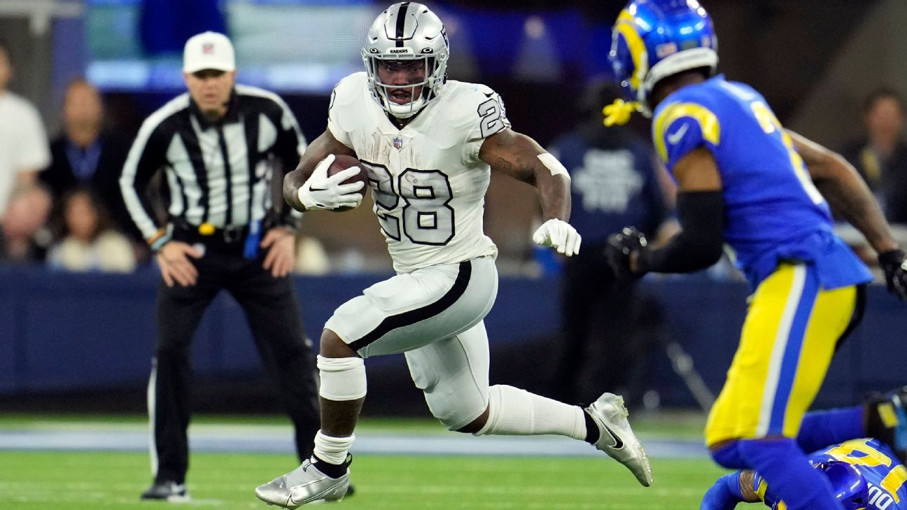 Raiders running back Josh Jacobs questionable for Chargers