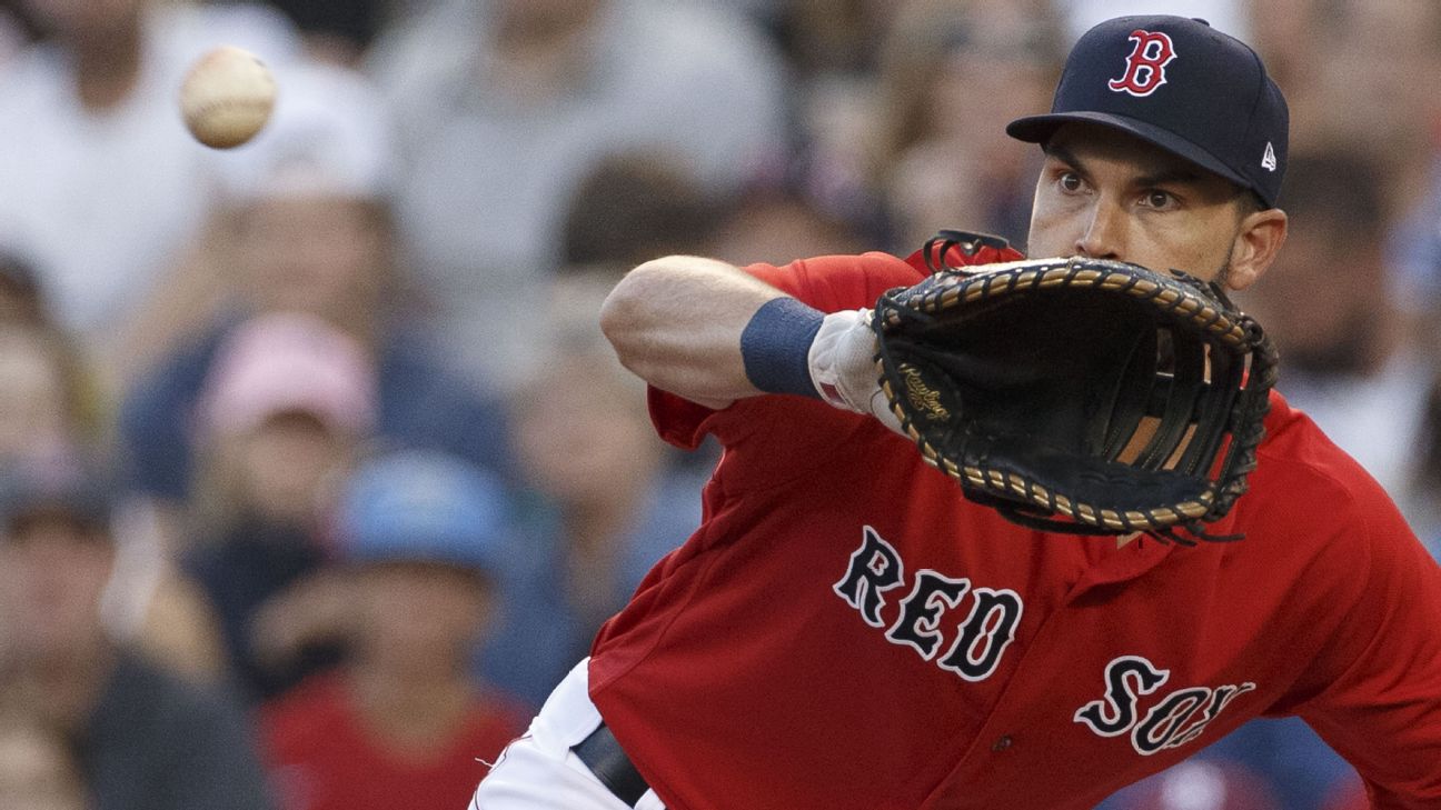 Red Sox cut ties with Hosmer, get RHP Wyatt Mills from KC