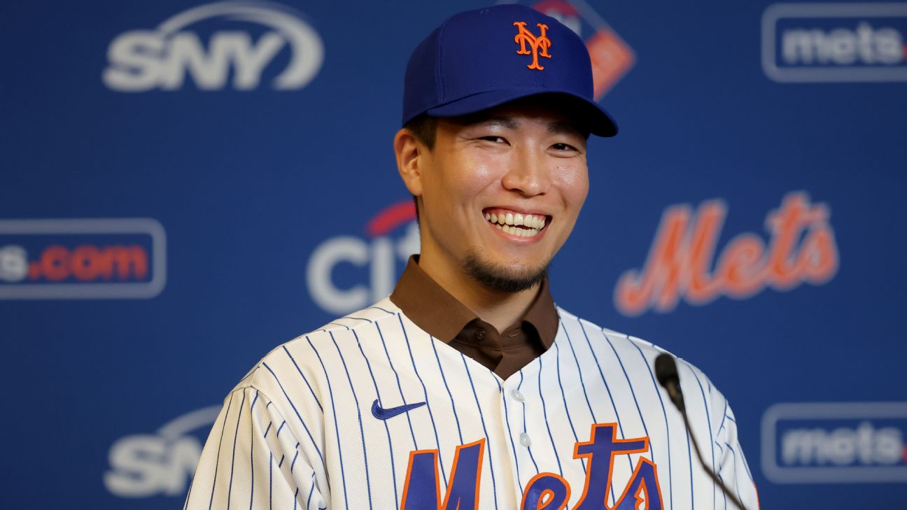 Mets introduce Japanese right-hander Kodai Senga - ESPN