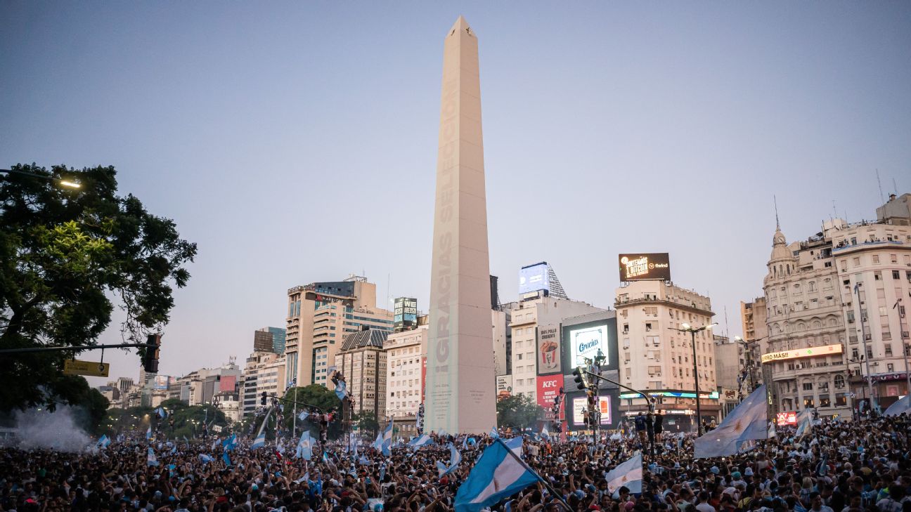 Argentina declares national holiday for WC bash
