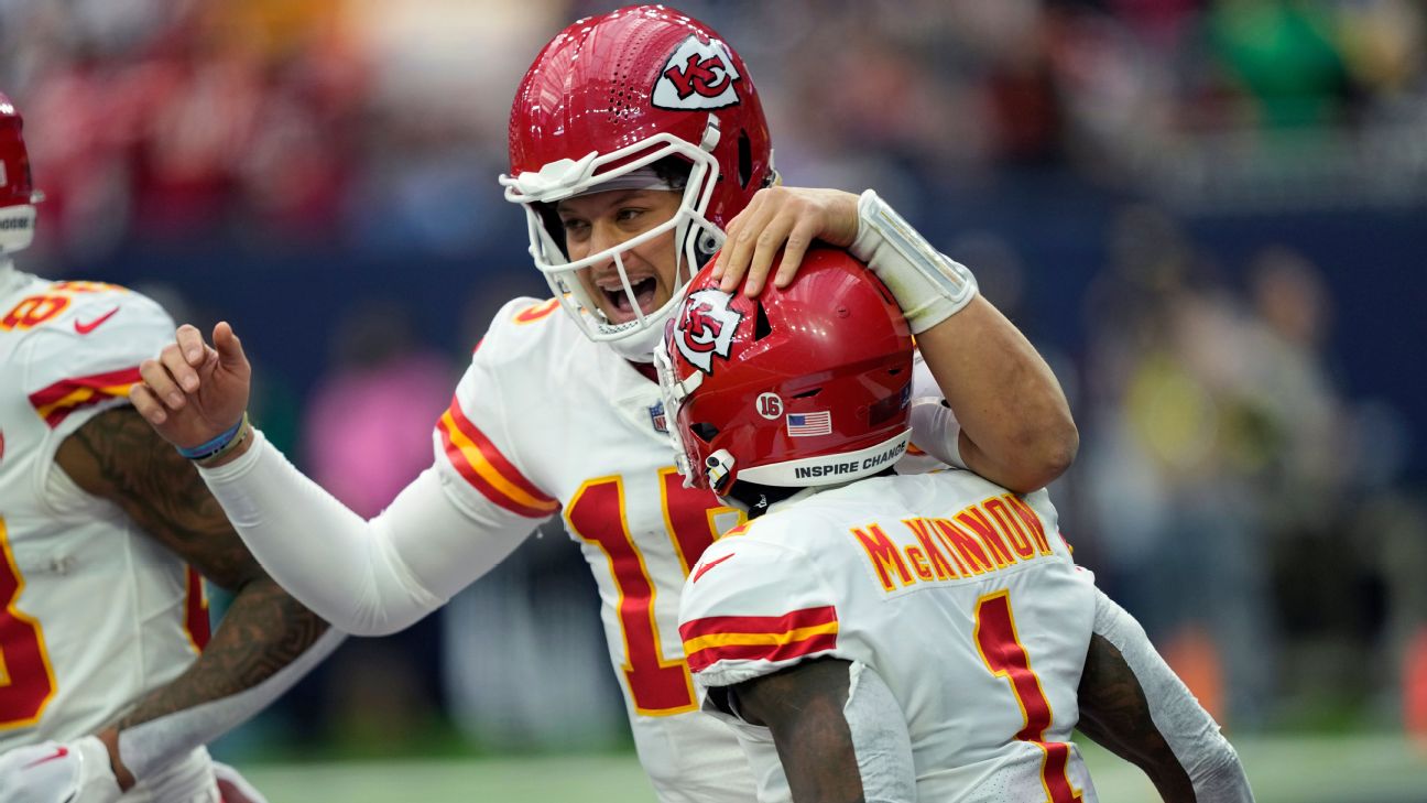 NFL Fantasy Football 2022: Week 16 Daily Fantasy Sports Picks