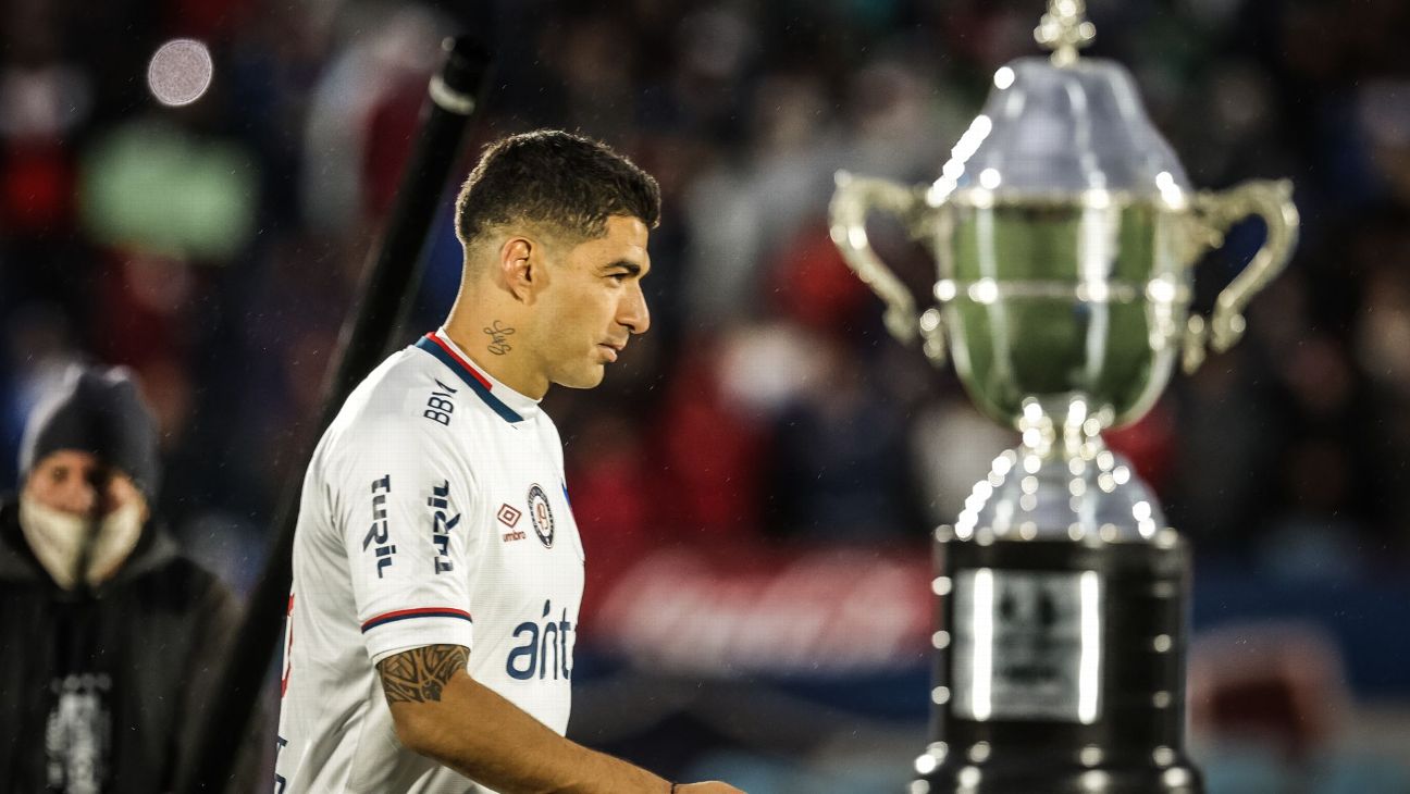 Felipe Carballo obtuvo el premio de mejor jugador del Campeonato Uruguayo  2022 - AUF