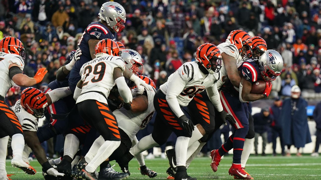 Bengals force late red zone turnover, hold off Pats 22-18 – KGET 17