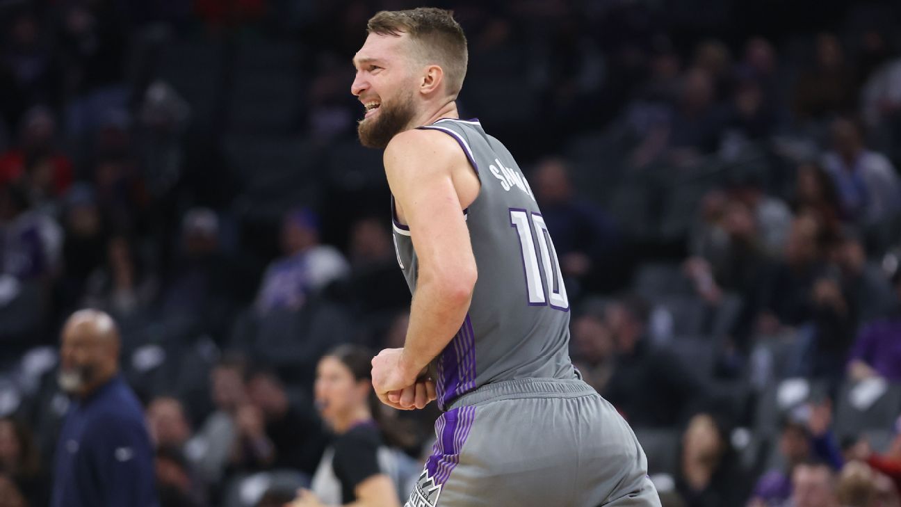 Kings' Domantas Sabonis Has Avulsion Fracture; Will Try to Play
