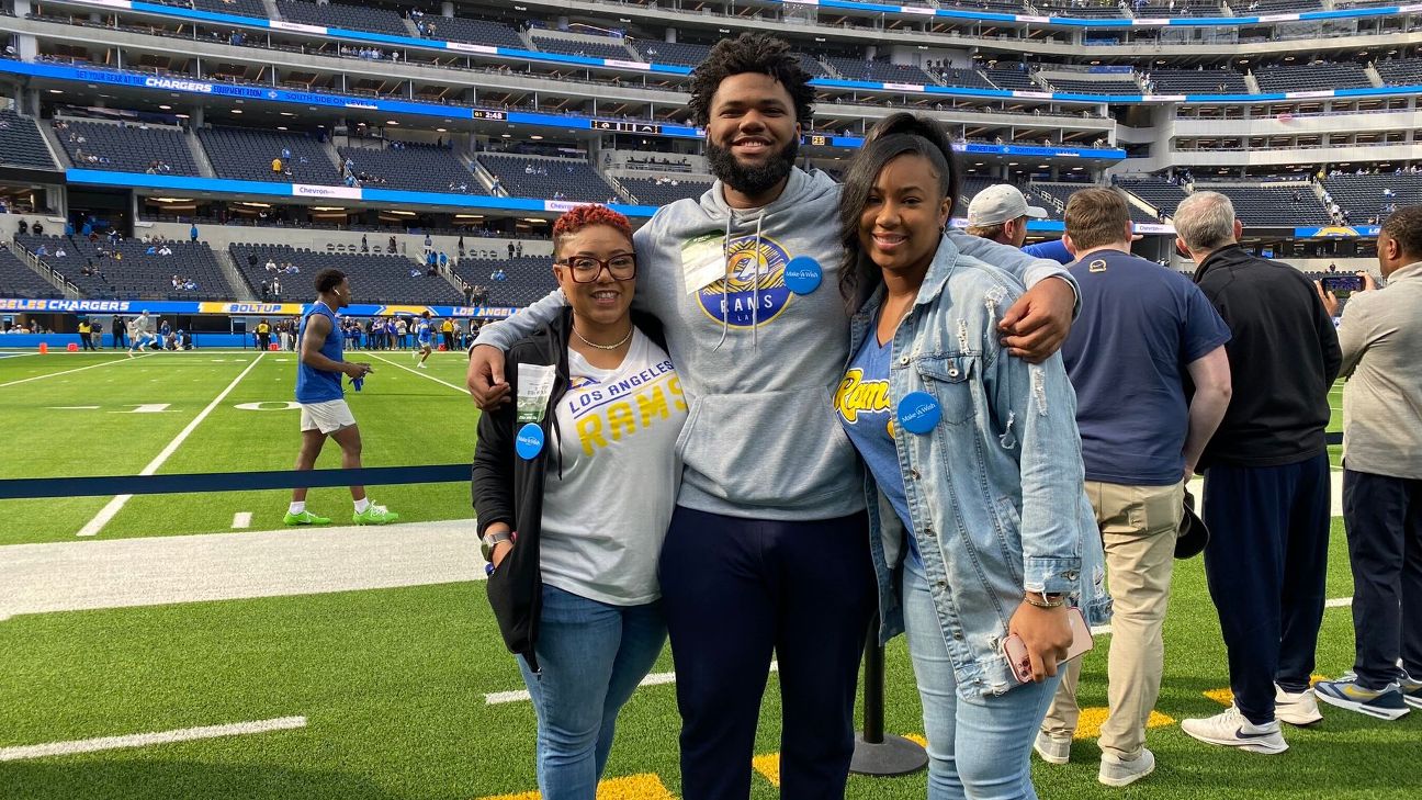 Aaron Donald wants to see fans at new SoFi Stadium this fall